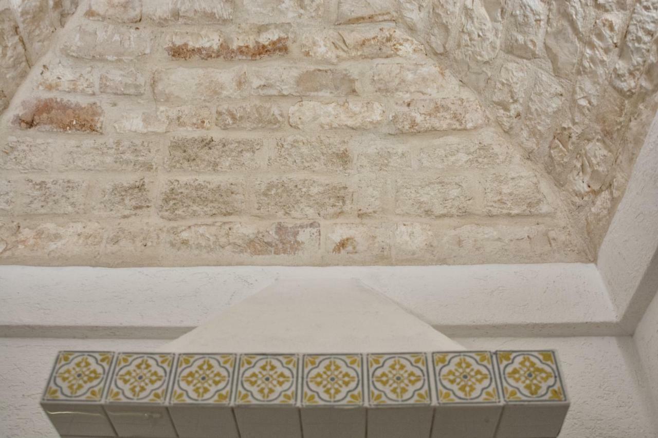 Dimora Zafferano - Guest House オストゥーニ エクステリア 写真